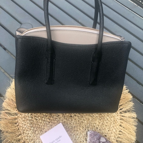 Kate Spade ♠️ Purse - Picture 2 of 8